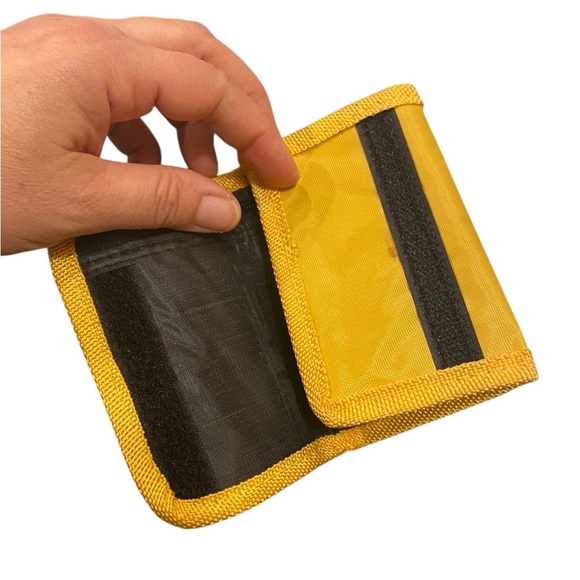 Bob Marley yellow velcro wallet - Picture 6 of 7